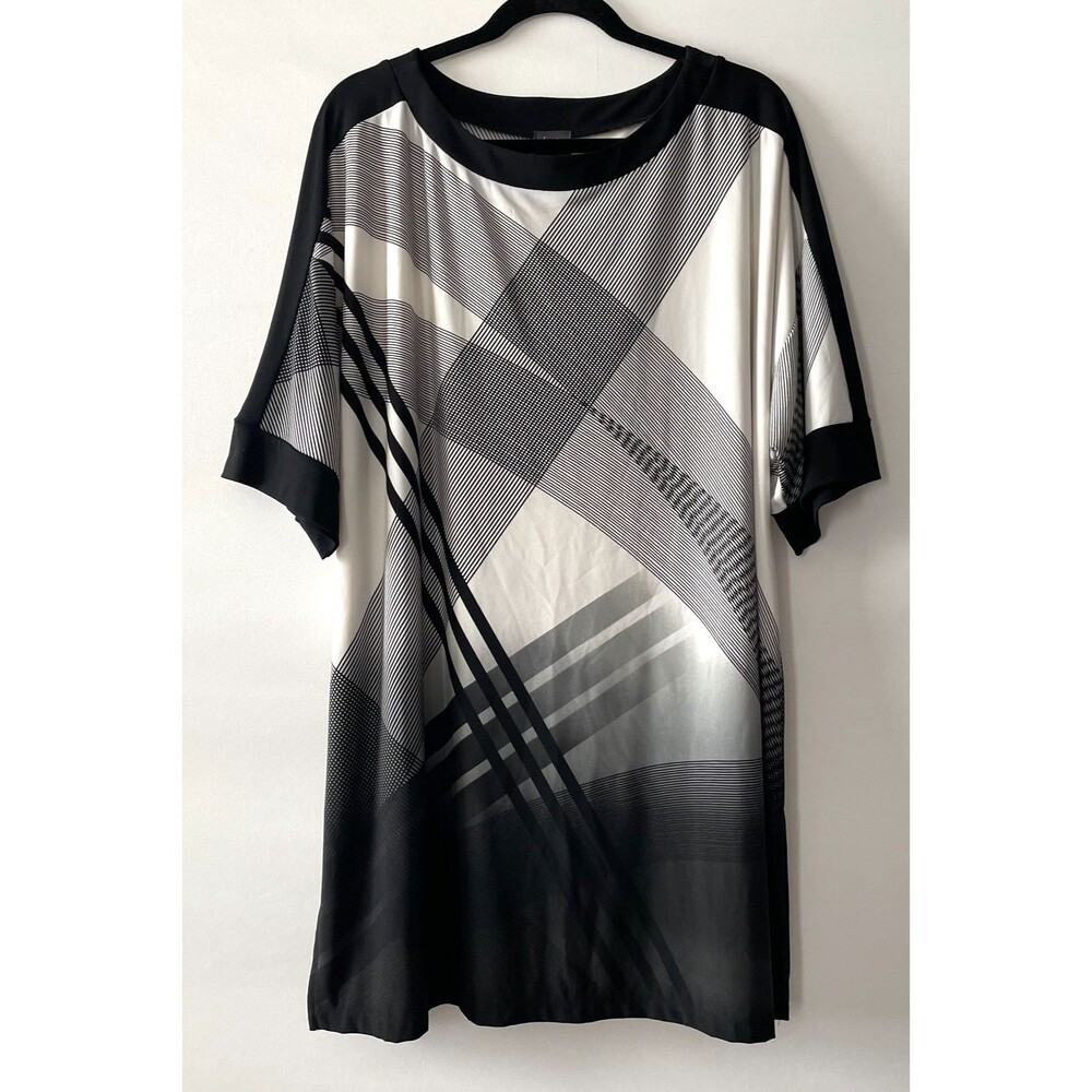 Travelers Collection by Chico's Tunic Top 3/4 Sleeve Geometric Size 2, US L-dmpv